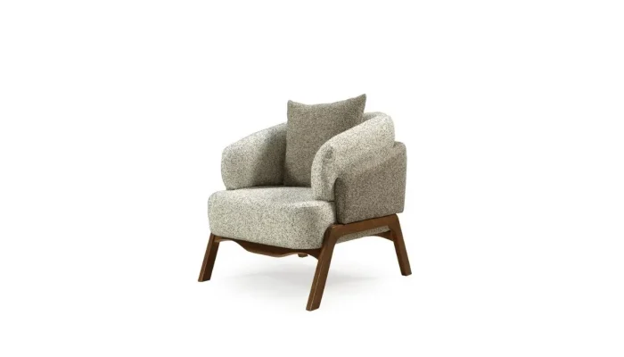 Venedik koltuk takımı ile uyumlu, ergonomik yapılı, keten dokulu kumaş ve ahşap ayaklı modern tekli berjer.